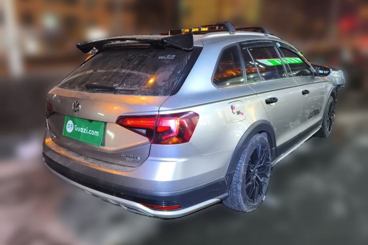 Used Volkswagen C-TREK 2017 230TSI DSG Luxury Model Rear Right 45 Deg