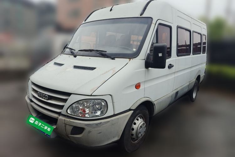 Used Iveco Power Daily 2017 2.5T Deluxe A37 Mid-Roof 6-7 Seater Bus 47Z5