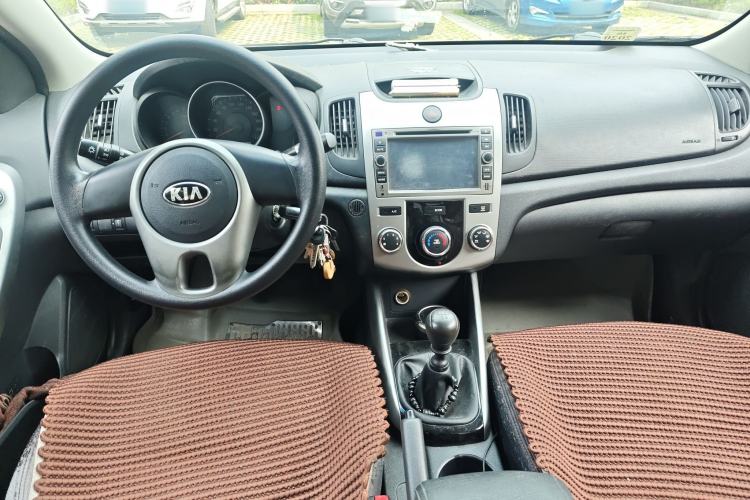 Used Kia Forte 2014 1.6L MT GL
