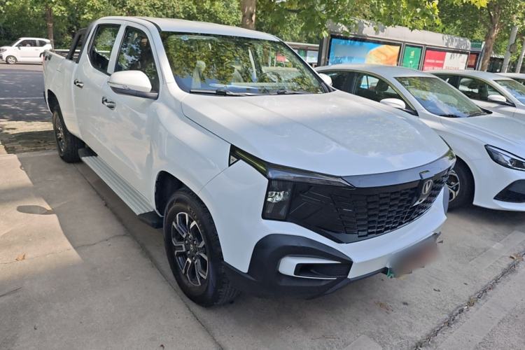 Used Changan Hunter 2024 Warrior Edition Luxury Model Dual-Motor All-Wheel Drive with Extra-Long Cargo Box
