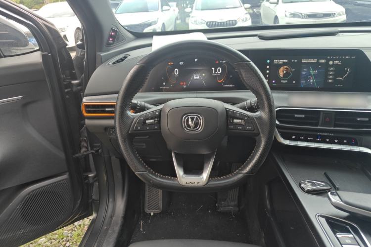 Used CHANGAN UNI-T 2022 2.0T Prestige Version Steering Wheel