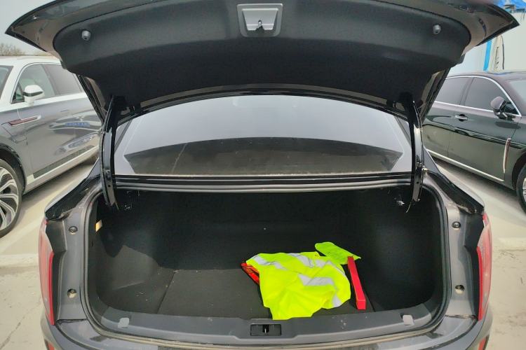 Used Hongqi E-QM5 2023 Revised Version Basic Travel Edition
