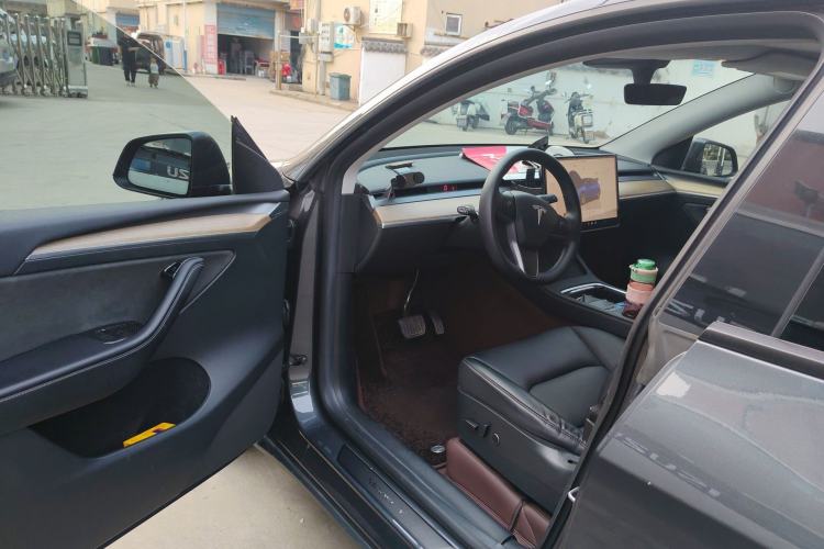 Used Tesla Model Y 2022 Rear-Wheel-Drive Version Driver Seat