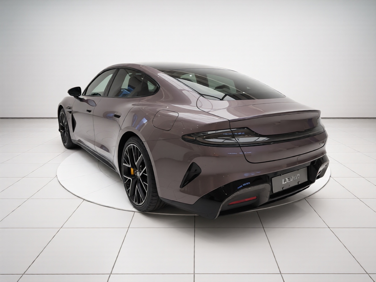 Xiaomi Auto SU7 2024 Four-Wheel Drive Ultra-Long Range Advanced Intelligent Driving Max Edition — снимка 4