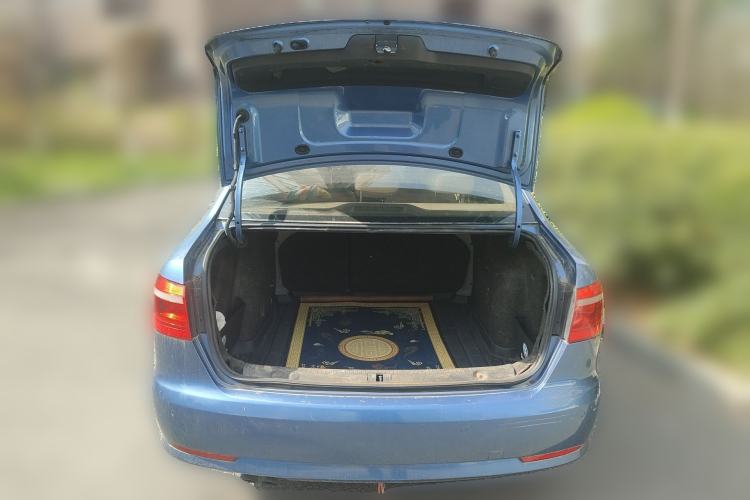 Used Volkswagen Lavida 2013 1.4TSI DSG Comfort Edition Trunk