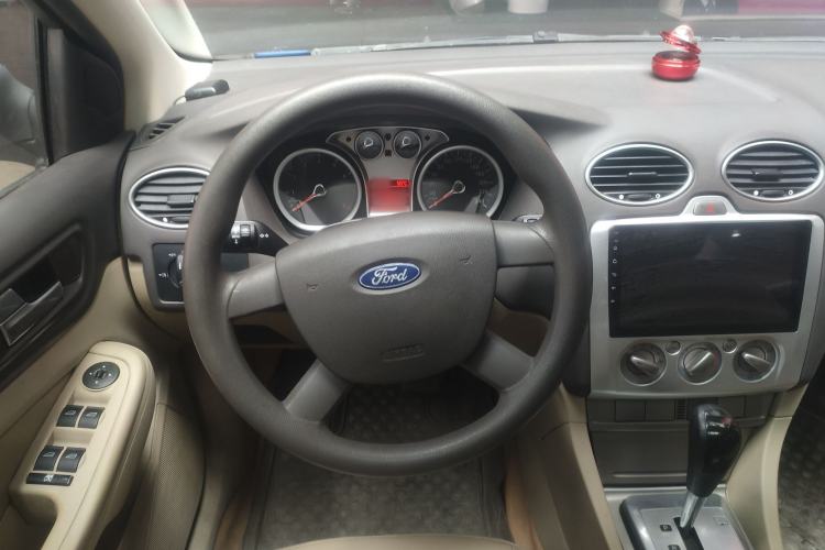 Used Ford Focus 2012 Sedan Classic 1.8L Automatic Fashion Edition
