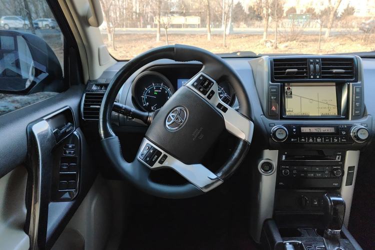 Used Toyota Prado 2010 4.0L Automatic TX-L
