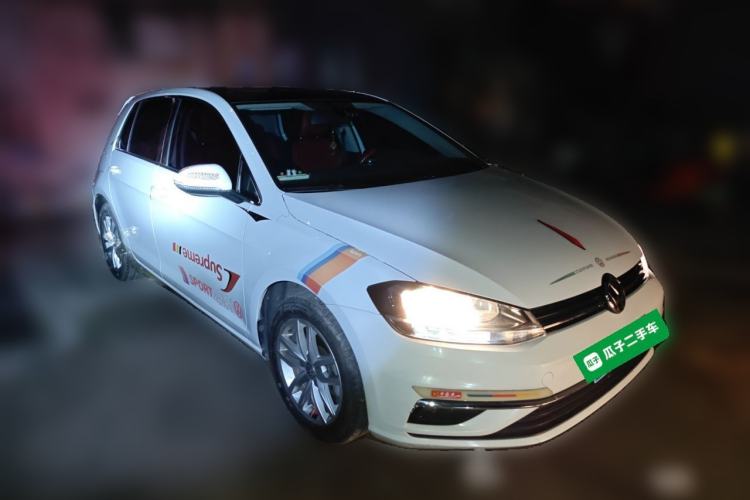 Used Volkswagen Golf 2018 1.6L Automatic Comfort Model Front Right 45 Deg