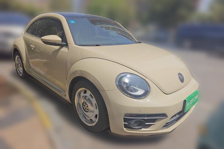 Used Volkswagen Beetle 2019 180TSI Collector's Edition Front Right 45 Deg