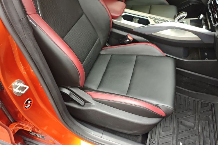 Used Geely Auto Coolray 2019 Sport Model 260T DCT Battle China V Standard Right Front Seat