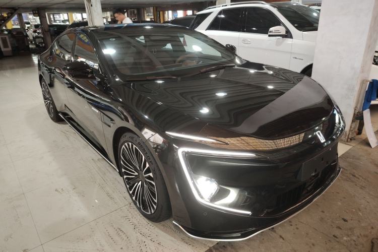 Used Avatr 12 2026 Ultra Pure-Electric All-Wheel-Drive Version Front Right 45 Deg