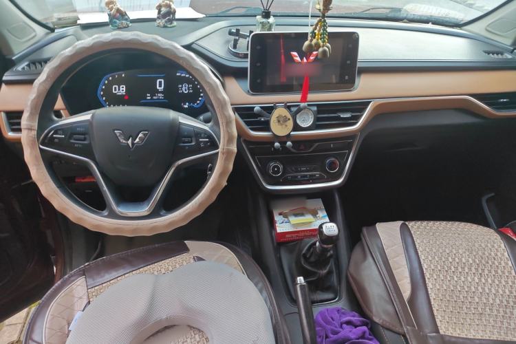 Used Wuling Hongguang S3 2018 1.5L Manual Luxury Model China V Standard
