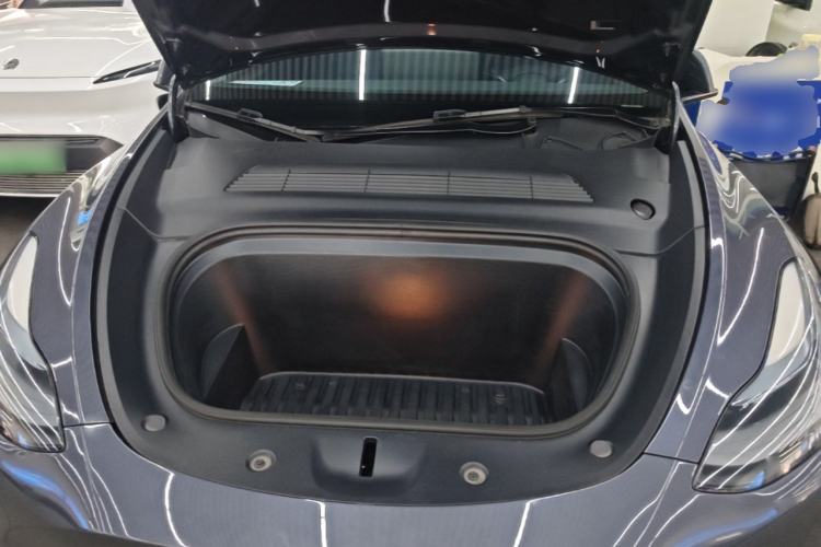 Used Tesla Model Y 2022 Rear-Wheel-Drive Version
