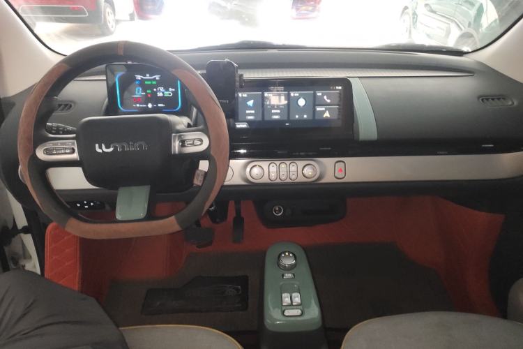 Used CHANGAN NEVO Lumin 2023 301km Honey Dew Edition Center Console