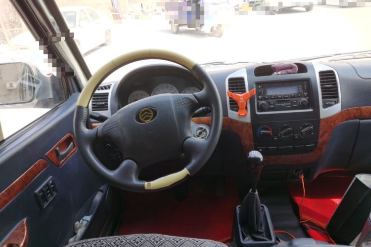 Used Golden Dragon Hiace 2010 2.0L Long-Wheelbase Gasoline Premium Version V20
