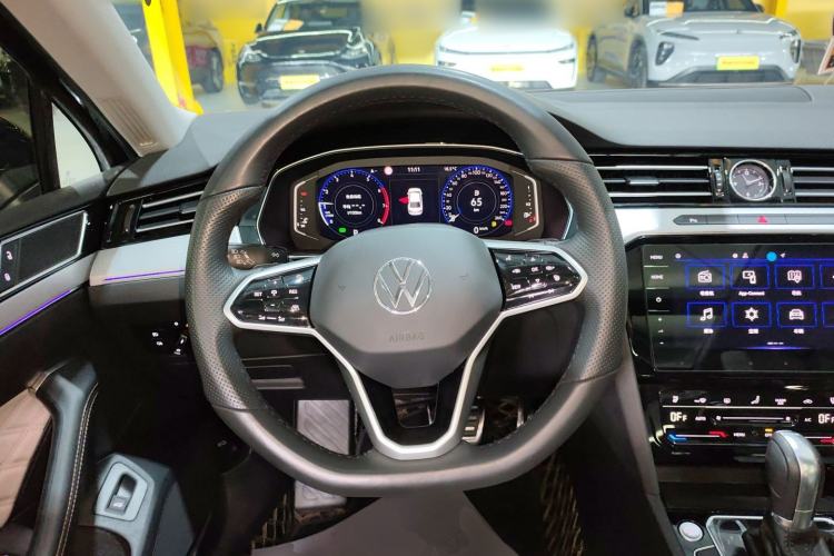 Used Volkswagen Magotan 2024 2 Million Units Zhongxiang Version 330TSI DSG Luxury Edition Steering Wheel
