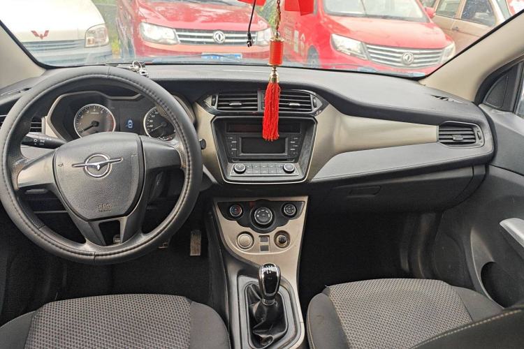 Used Haima M3 2017 1.5L Manual Fashion Edition
