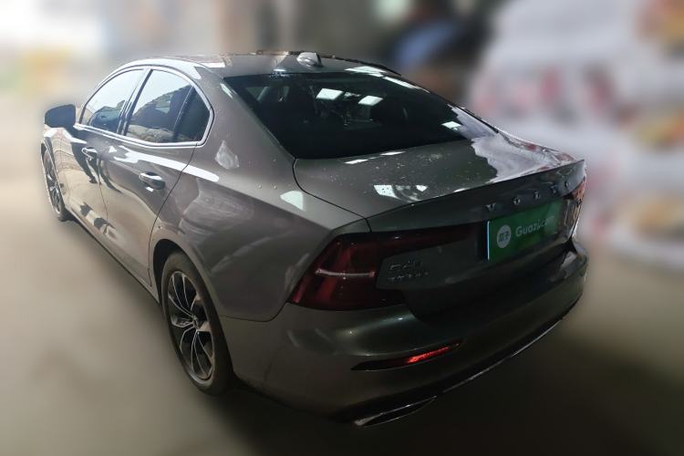 Used Volvo S60 2021 T4 Zhiyi Luxury Edition
