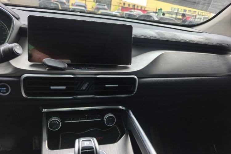 Used Geely Auto Coolray 2019 260T DCT Knight China V Standard Audio And AC Panel