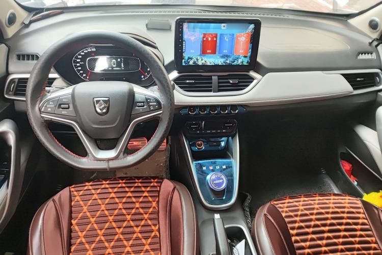 Used Baojun 510 2017 1.5L Automatic Fashion Model