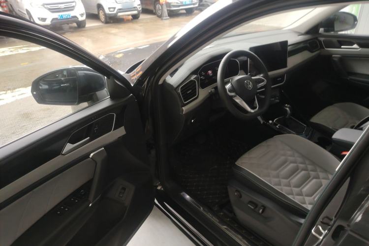 Used Volkswagen Tayron 2024 300TSI Two-Wheel-Drive Luxury Plus Advanced Version