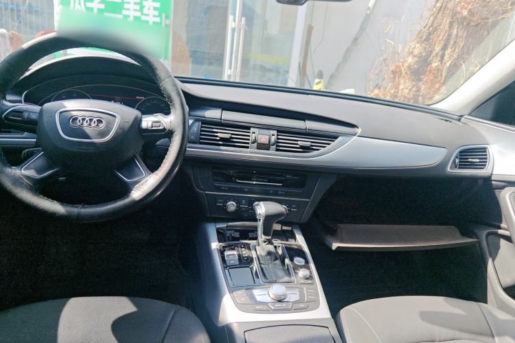 Used Audi A6L 2014 30 FSI Technology Model Center Console