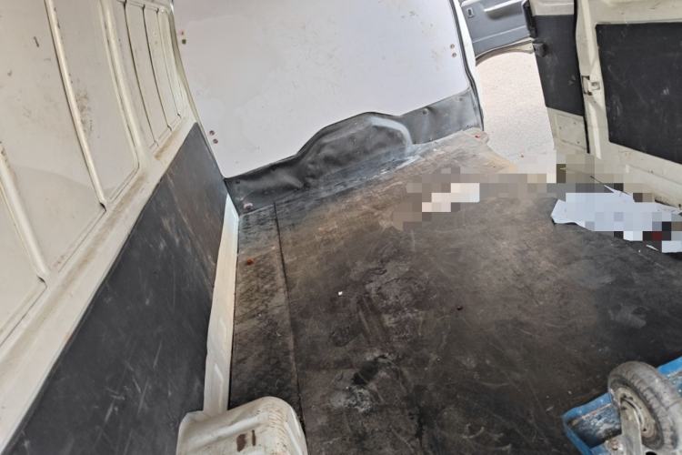 Used King Long Longyao 8 2021 41-Foot Cargo Van with Mid-Roof
