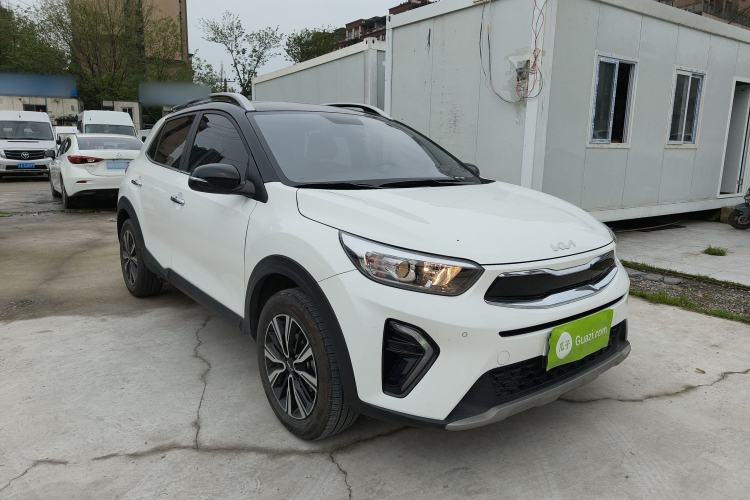Used Kia kx1 Stonic 2021 1.4L CVT Sunroof Model
