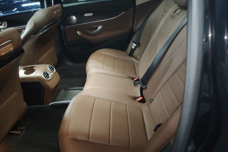 Used Mercedes-Benz E-Class 2019 E 300 L Sporty and Stylish Model
