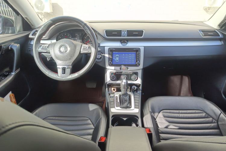 Used Volkswagen Magotan 2016 1.8TSI Smart Comfort Model Center Console