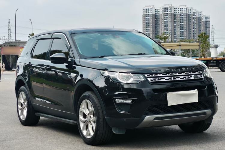 Used Land Rover Discovery Sport 2018 240 PS HSE Version Exterior 5