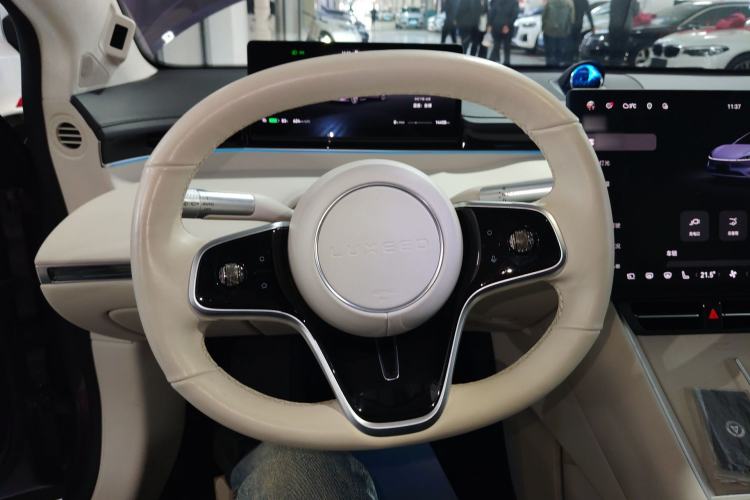 Used Hima Luxeed S7 2024 Ultra Four-Wheel Drive Flagship Edition Steering Wheel