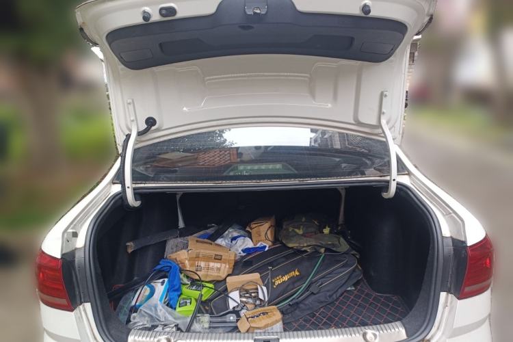 Used Volkswagen Lavida 2017 1.6L Automatic Comfort Edition
