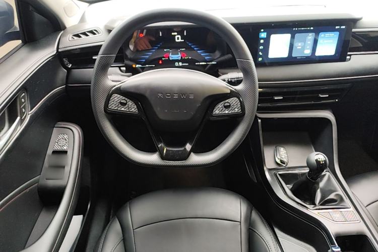 Used Roewe i5 2023 1.5L Manual Comfort Edition

