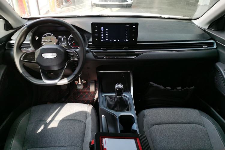Used Geely Auto Emgrand 2025 4th Generation 1.5L Manual - Starry Edition Center Console