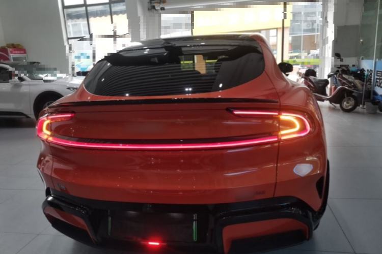 Used Xiaomi Auto YU7 2025 Ultra-Long Range High-Performance All-Wheel-Drive Max Edition
