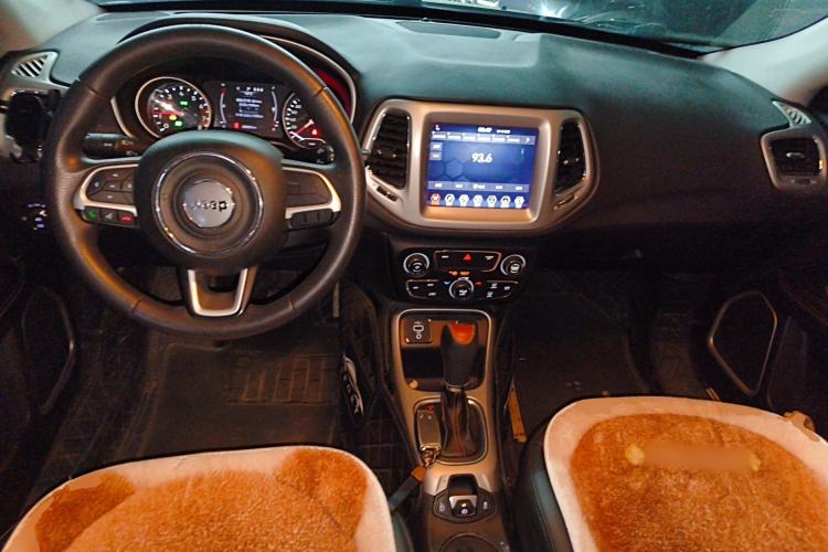 Used Jeep Compass 2020 220T Automatic Leading Edition
