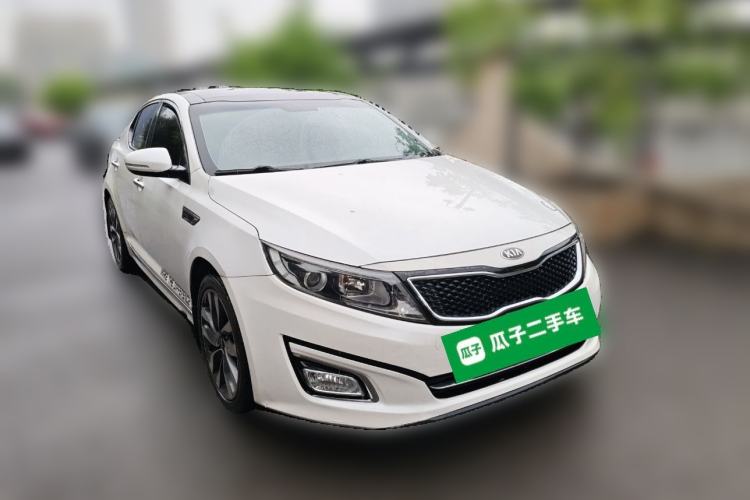 Used Kia K5 2014 2.0L Automatic PREMIUM Front Right 45 Deg