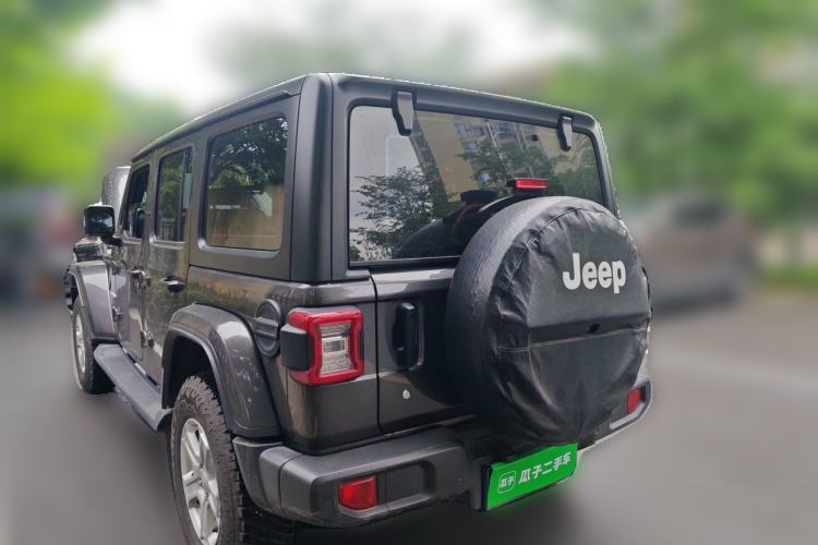 Used Jeep Wrangler 2019 2.0T Sahara 4-Door Version China V Standard
