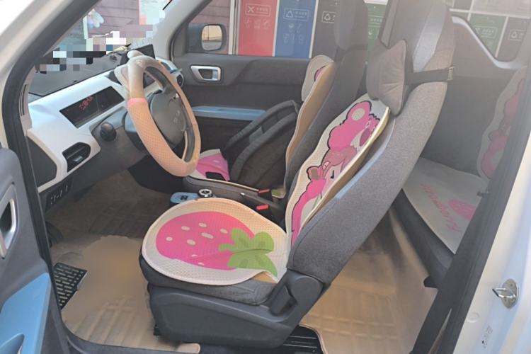 Used Geely Galaxy Panda 2023 Panda Mini 200km Endurance Bear
