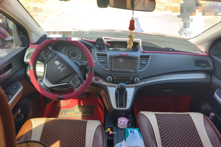 Used Honda CR-V 2012 2.4L four-wheel drive luxury version Center Console