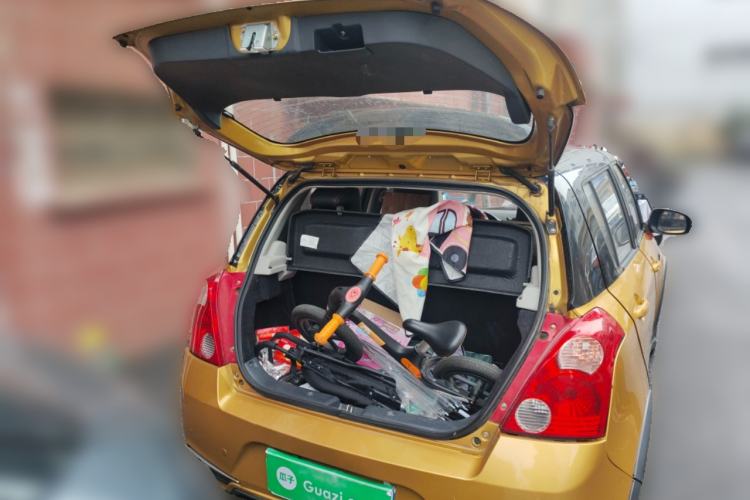 Used Suzuki Swift 2015 1.5L Automatic Limited Edition
