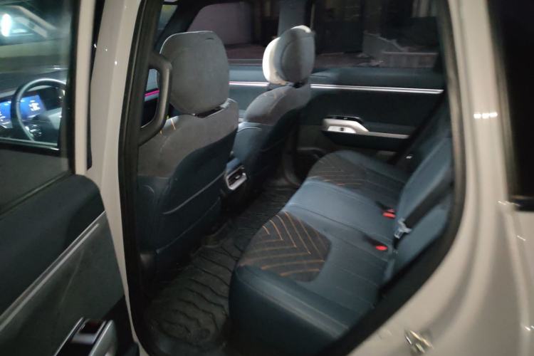 Used Deepal G318 2024 Four-Wheel-Drive Air Suspension Model