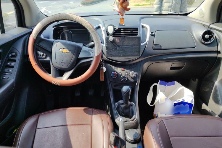 Used Chevrolet Trax 2016 1.4T Manual Two-Wheel Drive Comfort Version with Sunroof