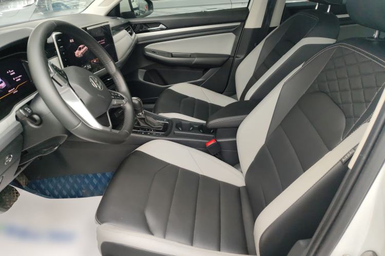 Used Volkswagen Bora 2023 300TSI DSG Prestige Edition
