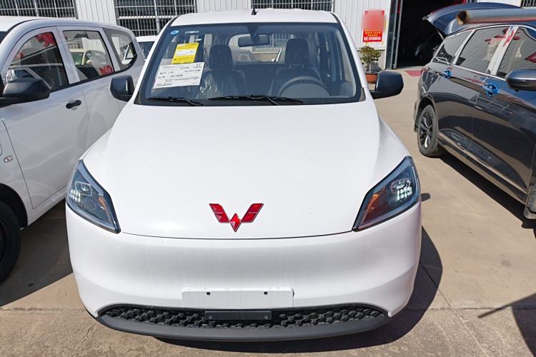 Used Wuling Hongguang New Energy 2024 All-Electric Model 300KM Practical Version
