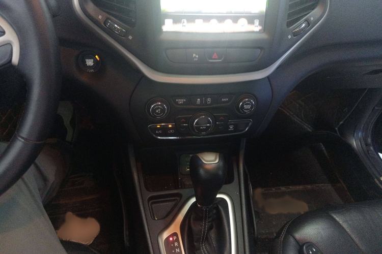 Used Jeep Cherokee 2017 2.4L Leading Smart Edition