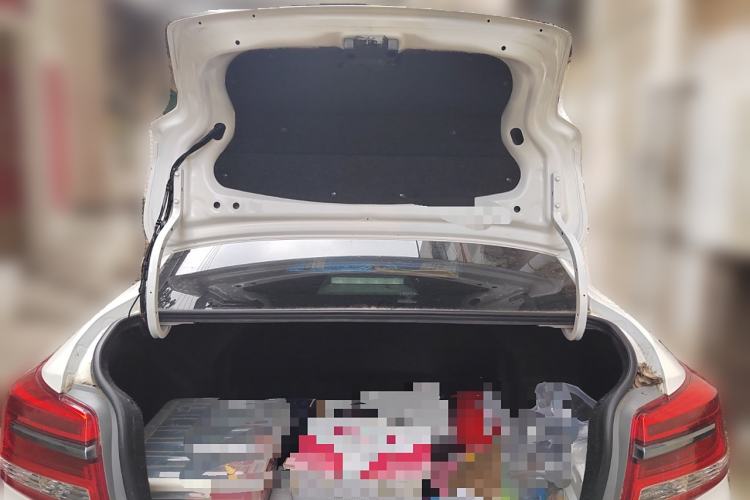 Used Toyota YARiS L Zhi Xiang 2017 1.5E CVT Dynamic Edition Trunk