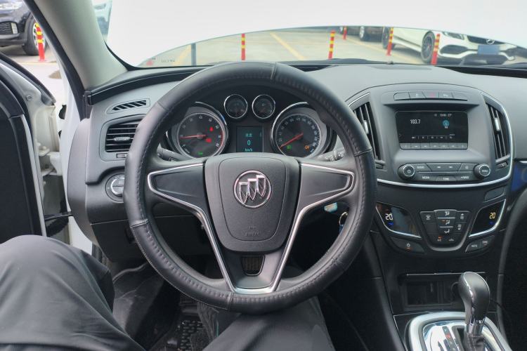 Used Buick Regal 2015 1.6T Leading Technology Model Steering Wheel