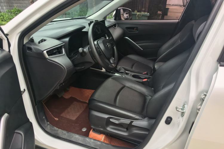 Used Toyota Corolla Cross 2023 2.0L Elite Edition Left Front Seat